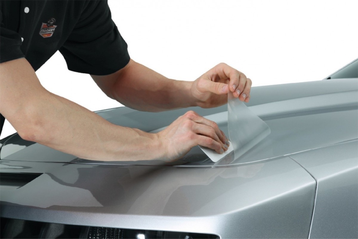 Ziebart представляет пленку для защиты краски Z-Shield®, разработанную специально, чтобы помочь защитить внешний вид вашего автомобиля и минимизировать ущерб, нанесенный дорогой